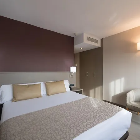 Catalonia Park Putxet מלון 4*